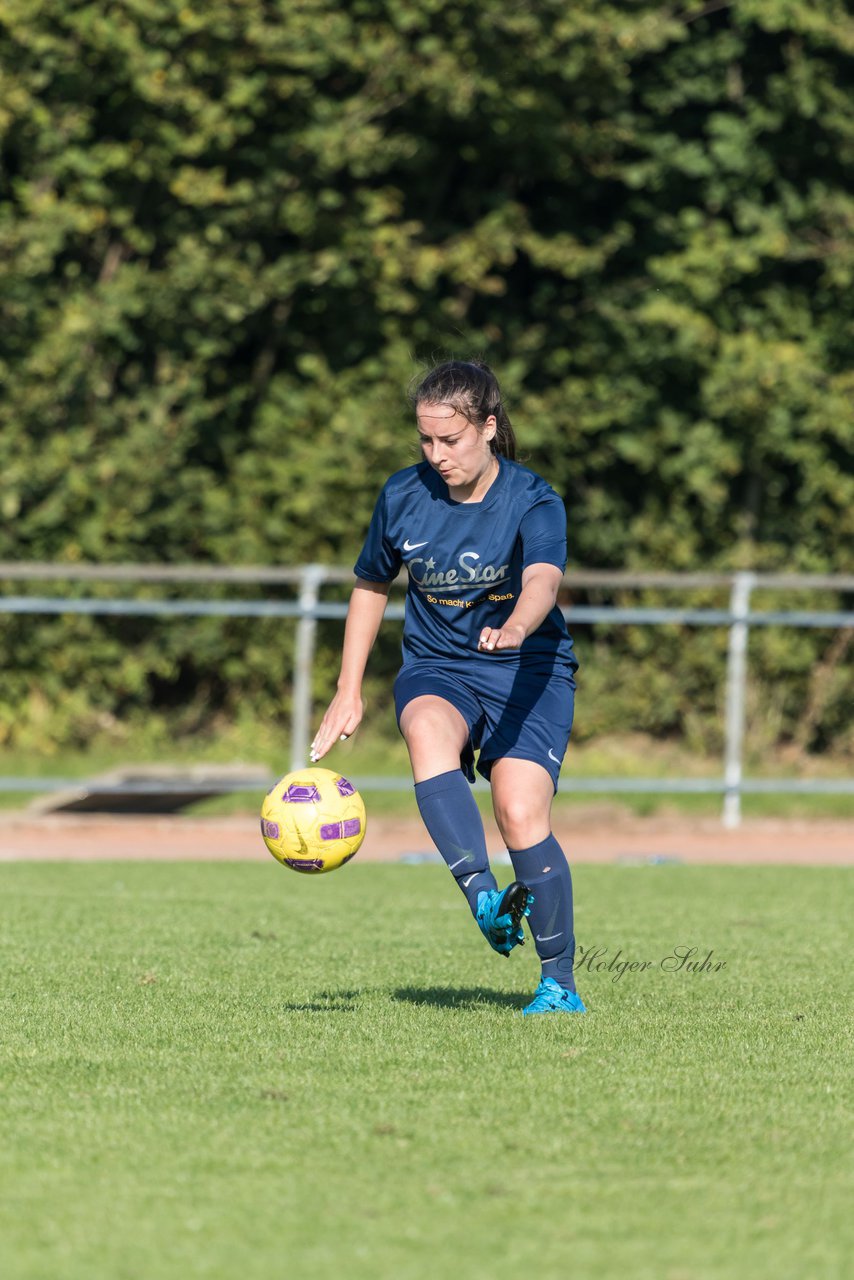 Bild 448 - B-Juniorinnen Krummesser SV - SV Henstedt Ulzburg : Ergebnis: 0:3